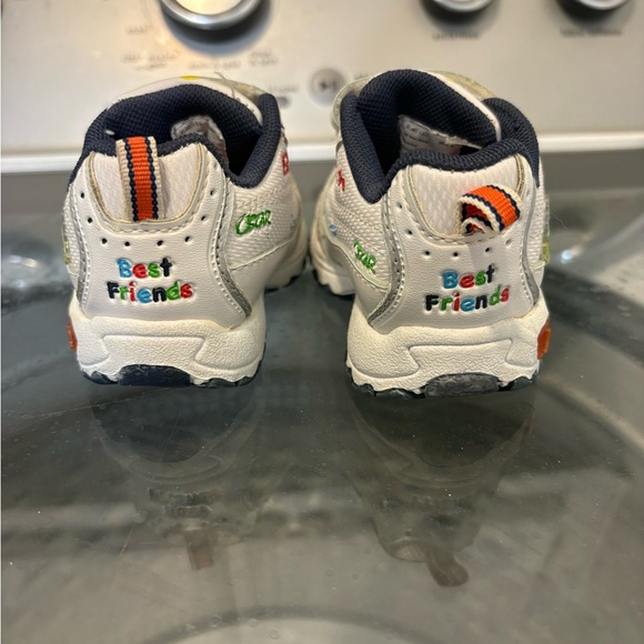 Vintage Y2K 2008 Sesame Street Kids Sneakers - Elmo, Grouch, Cookie Monster - Picture 4 of 10